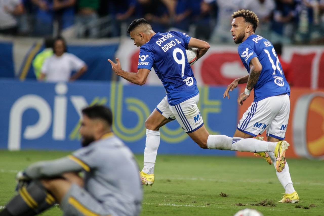 Cruzeiro empata com o Criciúma e segue invicto em casa no Brasileirão