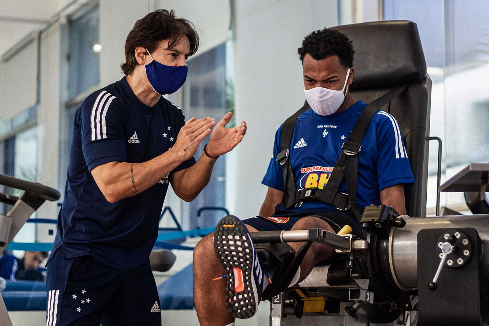 Novo reforço cruzeirense, Claudinho inicia treinos físicos e detalha primeiras impressões no clube celeste